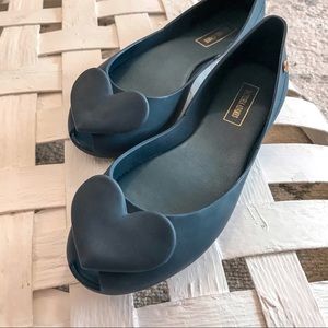 🤍 WEAR YOUR HEART ON YOUR SHOES 🤍